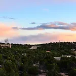 2 Bedroom - Secluded, Mountain Views - Twilight