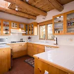 2 Bedroom - Secluded, Mountain Views - Twilight